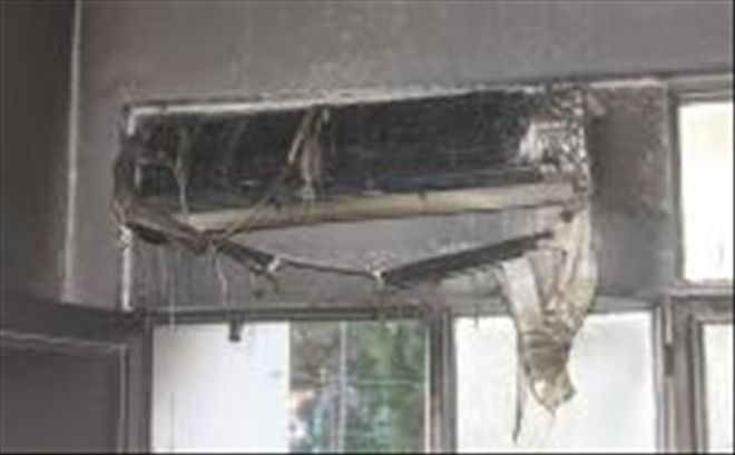 İftar vakti elektrik kontağından çıkan yangın evi kül etti