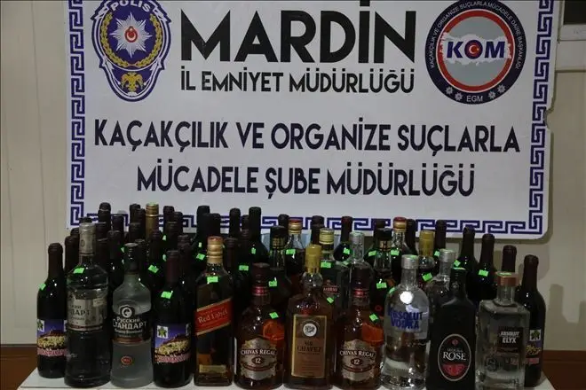 Mardin&acute;de yılbaşı &ouml;ncesi ka&ccedil;ak i&ccedil;ki ve sigara operasyonu