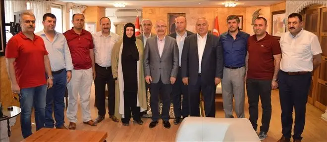 AK PARTİ MECLİS &Uuml;YELERİ VALİ YAMAN&acute;I  ZİYARET