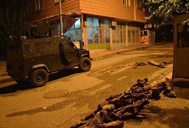 Mardin´de polis aracına bombalı saldırı: 3 şehit