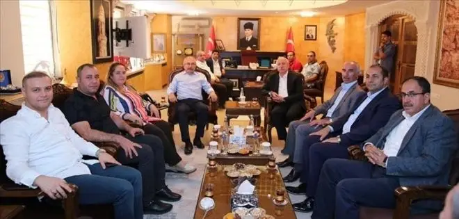 Ak Parti MKYK &Uuml;yesi Orhan Miroğlu&acute;ndan Vali Yaman&acute;a ziyaret