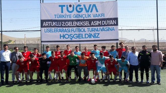 TÜGVA Liseler Arası Futbol Turnuvası Düzenledi.