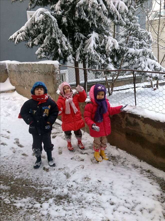 Midyat'ta Kar Yağışı Nedeniyle Okullar Tatil Edildi