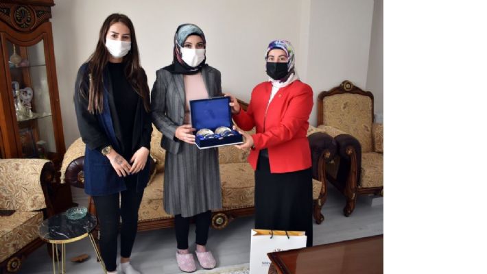 Mardin Büyükşehir Belediyesi Fedakar Öğretmenleri Unutmadı