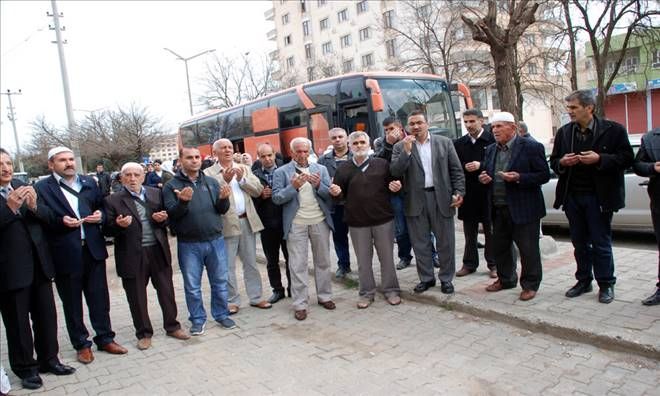 Midyat'ta Umre Kafilesi Dualarla Uğurlandı