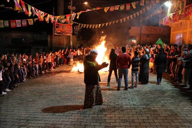 Mardin'de  Nevroz ateşi erken yakıldı