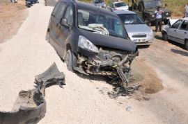 Kızıltepe`de trafik kazası:5 yaralı‏