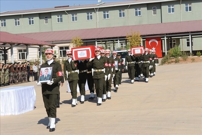 Dargeçit şehitleri memleketlerine uğurlandı