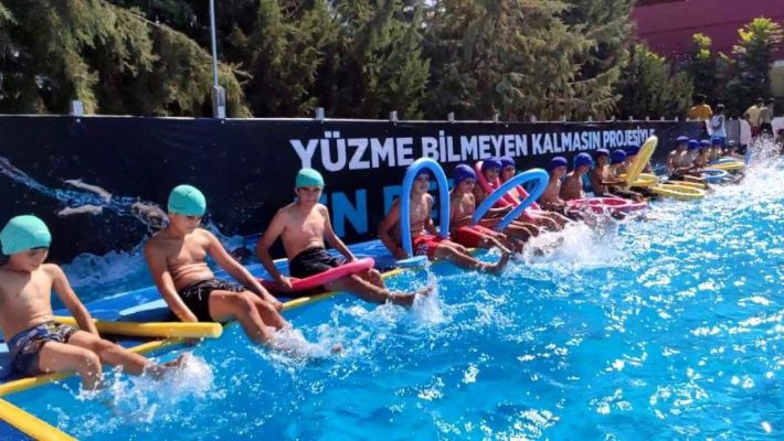 Mardin&#039;de 3 ilçede gençler yüzme öğrenecek