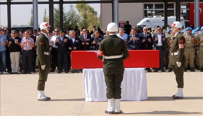 Derik şehitleri memleketlerine uğurlandı.