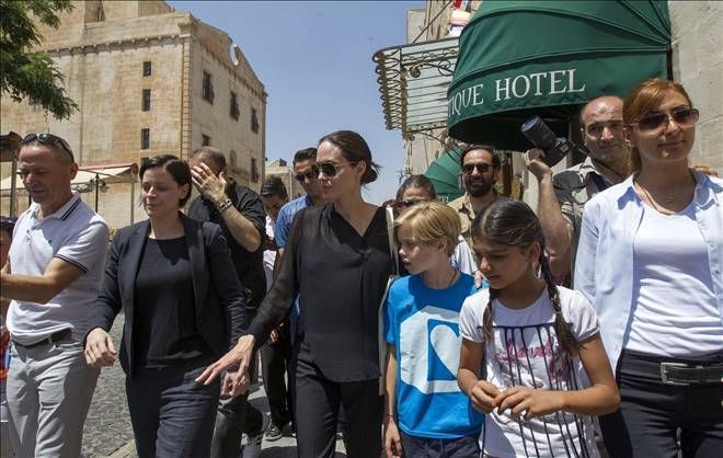 Angelina Jolie, çarşıyı gezdi