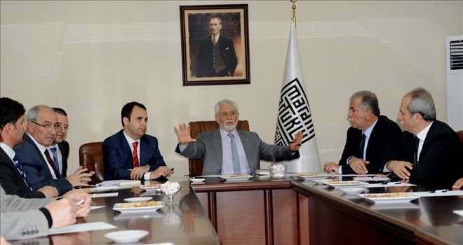 Rektör Ağırakça'dan Ziraat ve Doğa Bilimleri Fakültesi Sözü .