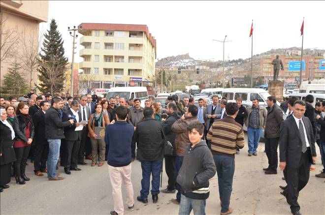 Belediye yol kapattı