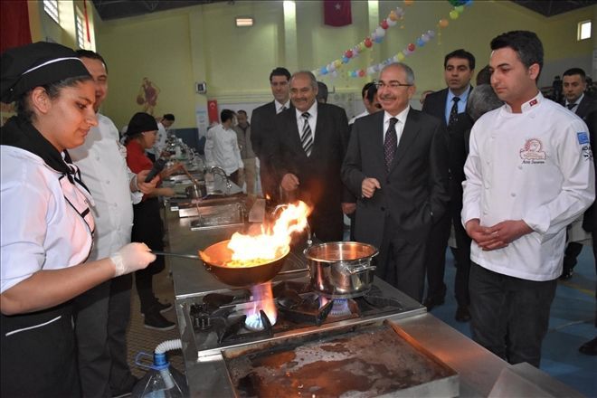 Mardin´de,Gençler Yemek Yarışmasında buluştu.