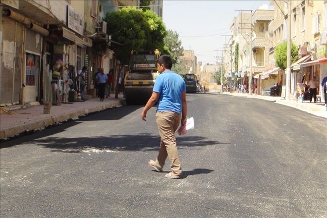 Nusaybin´de parke taşlar söküldü, yollar asfaltlandı