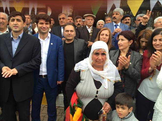 Saadet Partisi'nden İstifa Edip HDP'ye Katıldı