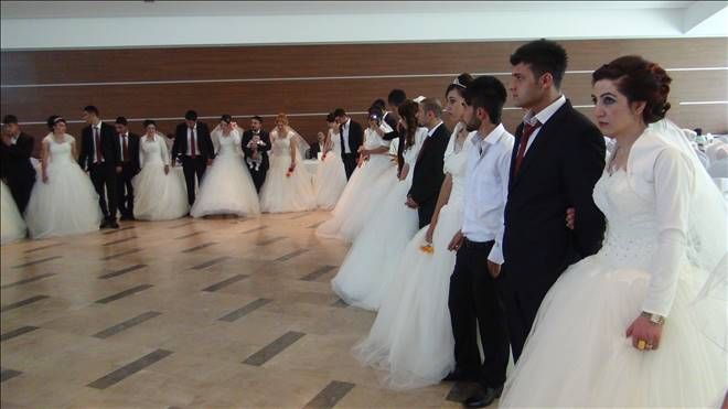 Mardin&#039;de toplu nikah töreni