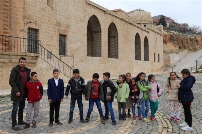 Koşuyolu Hüsamettin Boran ilkokulu öğrencileri Mardin´de