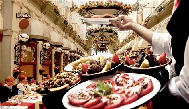 DÜNYANIN EN İYİ ŞEFLERİ İLE GASTRONOMİ YAZARLARI TÜRKİYE´YE GELİYOR