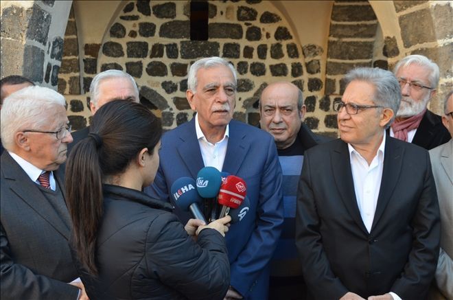 Ahmet Türk´ten değerlendirme: ?Kürt halkı ile Türk halkı kardeştir?