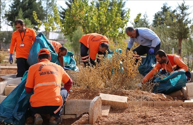 Mardin´de Mezarlıklara Sonbahar Bakımı?