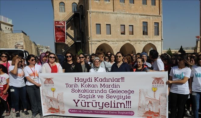 Mardin´de    Kadınlar Tarihi Sokaklarda Yürüdü!..