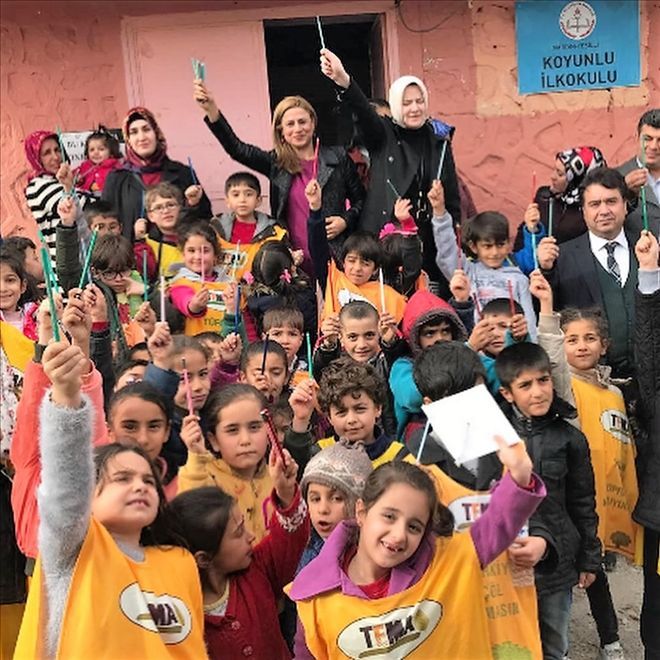 Yavru Tema Öğrencileri, Kardeş Okul Koyunlu İlkokulunda..