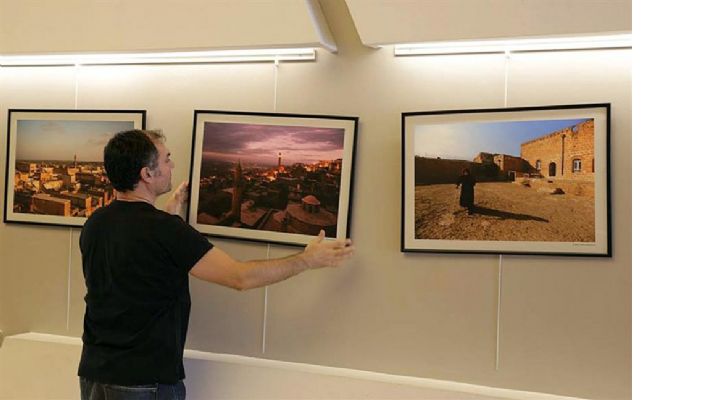 MARDİN FOTOĞRAFLARI İSTANBUL`DA SERGİLENİYOR