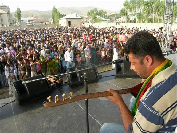Mardin'li Kürt Sanatçı Gözaltına Alındı