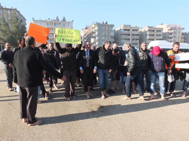 Çıplak Ayakla Protesto