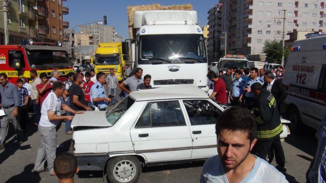 Kızıltepe&#039;de kaza: 1&#039;i Ağır 5 Yaralı