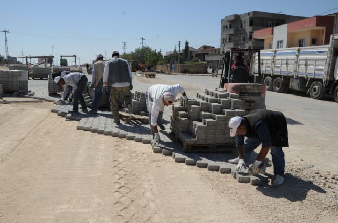 Artuklu Belediyesi Taş Döşemeye Başladı