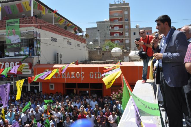 Kızıltepe&#039;de Demirtaş İçin Büro Açıldı