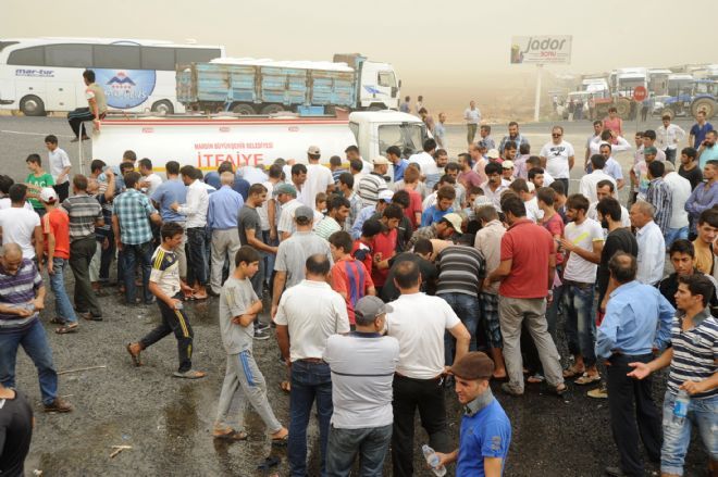 Uluslar arası İpek Yolu trafiğe kapatıldı