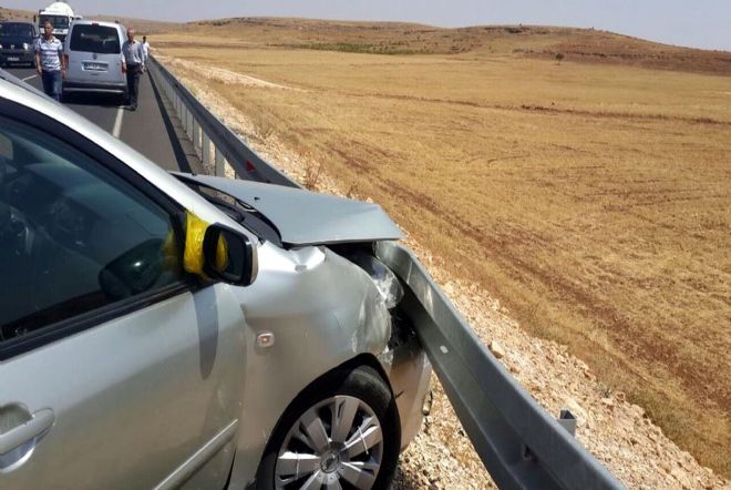 Midyat`ta zincirleme trafik kazası: 9 yaralı