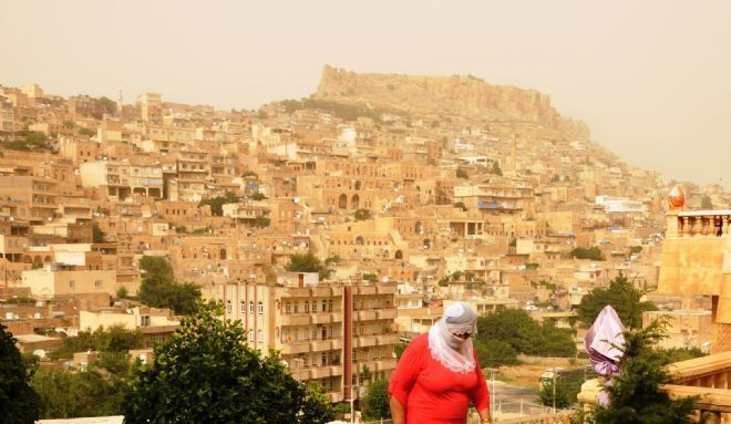 Mardin`de toz bulutu