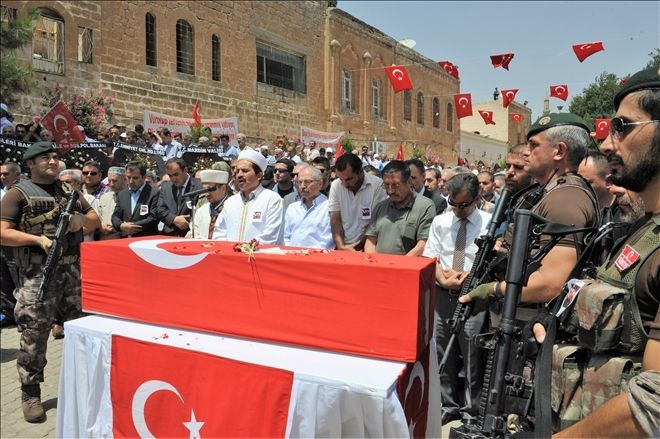 Darbe girişimi şehidi Velit Bekdaş defnedildi