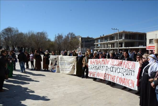 Nusaybin`de &quot;Dünya Kadın Yürüyüşü&quot; etkinliği