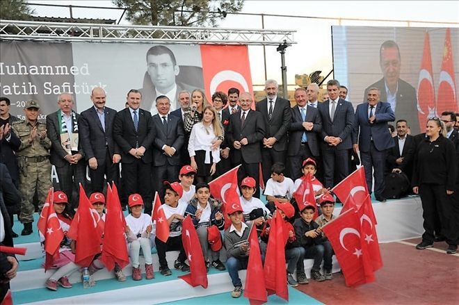 Derik İlçesinde Şehit Kaymakam Safitürk adına yapılan Okul Açılışına 3 Bakan katıldı.