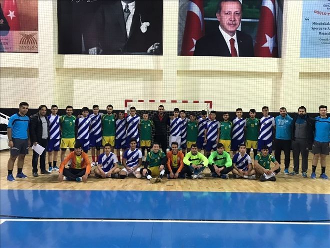 Liselerarası Hentbol Bölge Müsabakaları Mardin´de yapıldı..