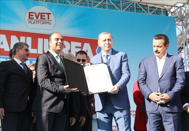 Cumhurbaşkanı Erdoğan´a fahri hemşehrilik beratı verildi