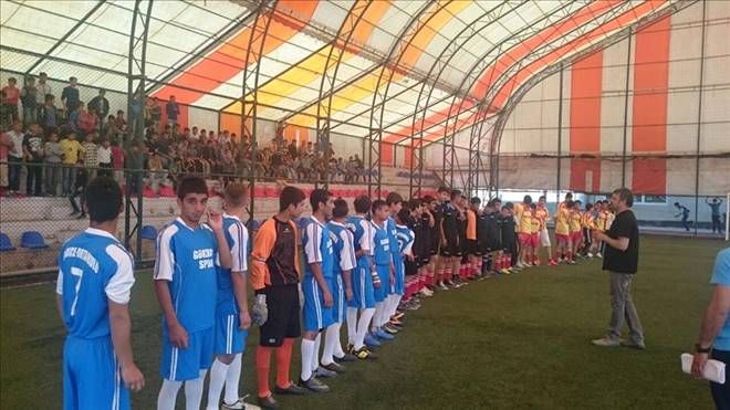 Artuklu Köy Ortaokullar Arası Futbol Turnuvası Başladı