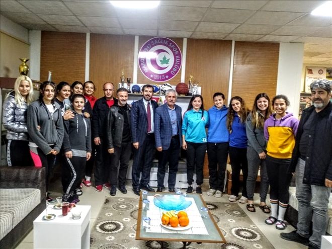 Dr. Özdener Sağlıkspor Kulübünü Ziyaret etti