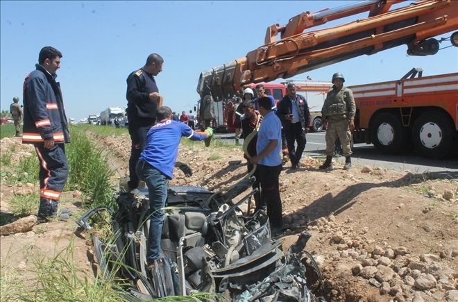 Mardin´de tanker otomobili biçti: 2 ölü, 1 yaralı