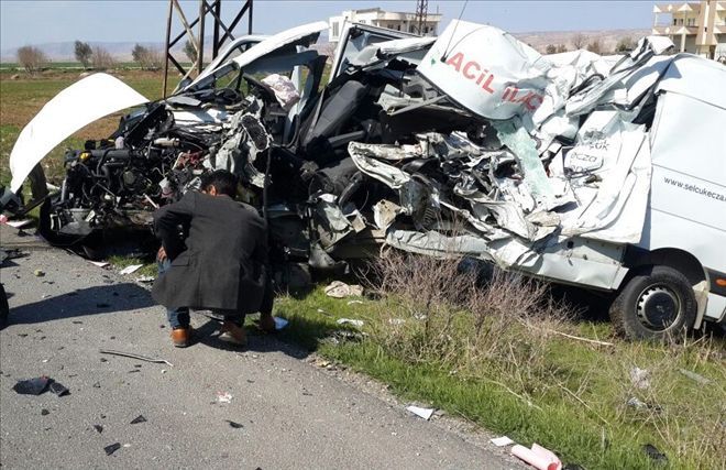 İpekyolu´nda trafik kazası: 1 ölü, 10 yaralı