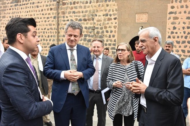 Büyükelçiler Mardin´de Ziyaret ve Temaslarda bulundu