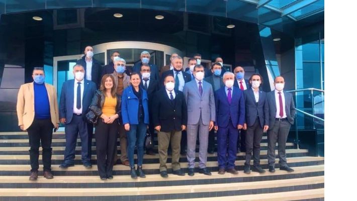 Gazetecilerden Altunkaya'ya plaket