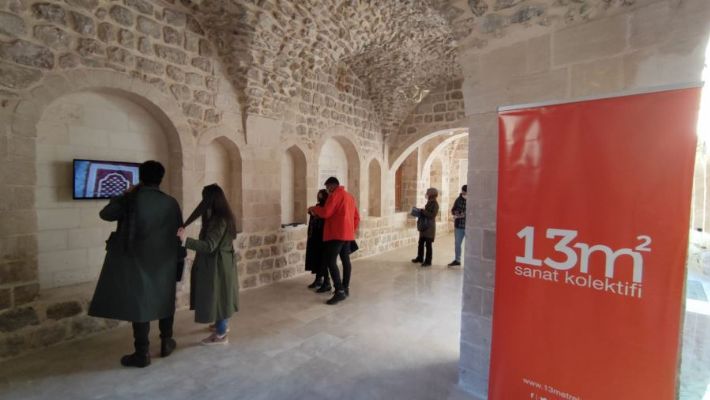 'Kayıtdışı' Sergisi Mardin'de açıldı