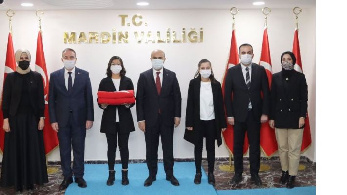 Mardin-Çanakkale hattı Bayrak devir teslimi