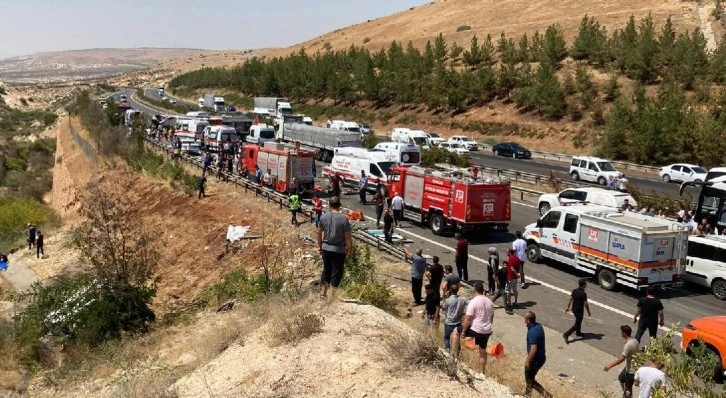 Antep'te Katliam Gibi Kaza; 16 Ölü